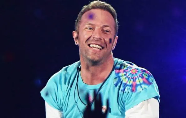 Watch Coldplay’s Chris Martin Cover Bob Dylan on SNL