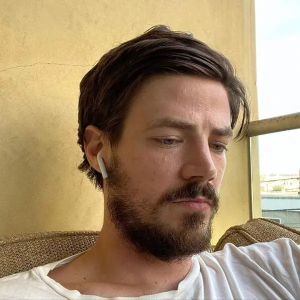 'The Flash' Season 7 Spoilers: Grant Gustin Thinking To Shave His Beard For Filming!