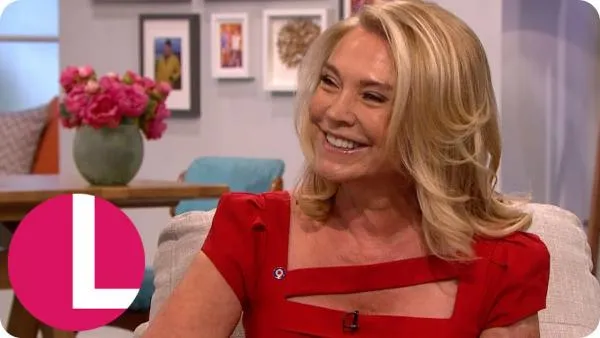 Who is Amanda Redman? Net Worth 2022, Age, Height, Wiki Bio, Husband, Daughter, Injury Arm Burn